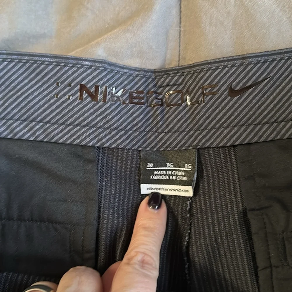 Men’s Nike Golf Shorts - Picture 2 of 4